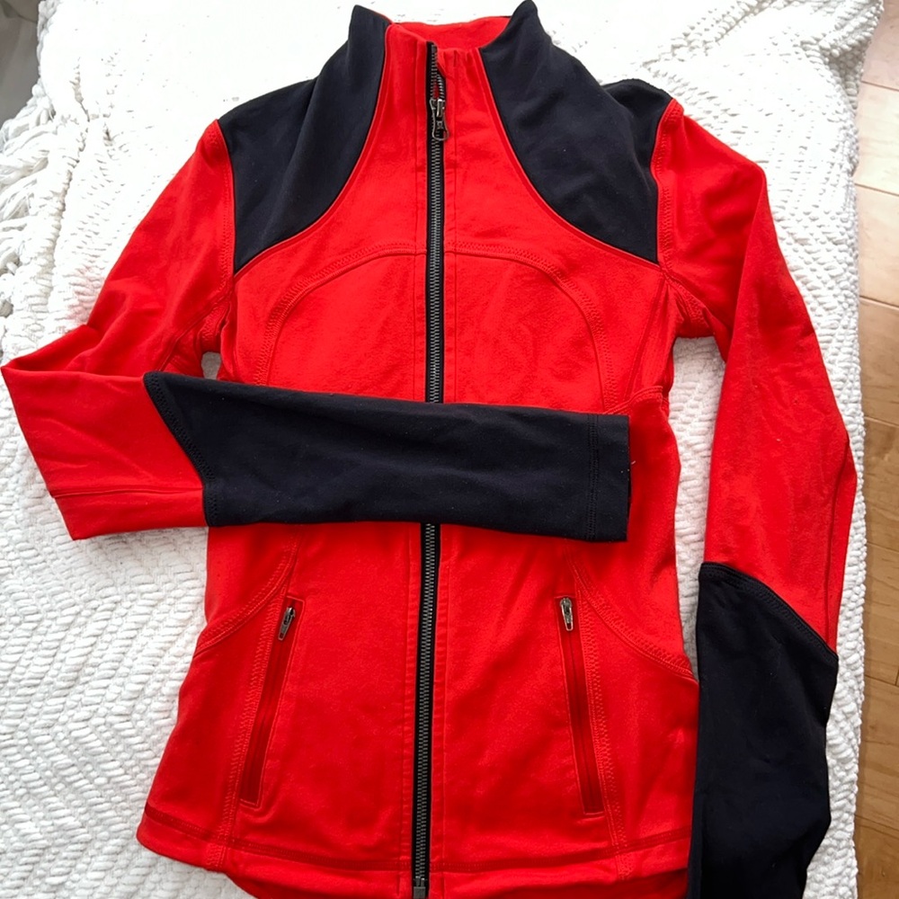 Lululemon define zip up jacket size 2